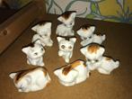 Een leuke familie kleine kattenbeeldjes (V031), Ophalen of Verzenden, Zo goed als nieuw, Dier
