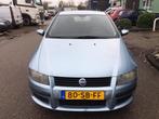 Fiat Stilo 1.4 16V 3DR 2005 Grijs Apk, Auto's, Fiat, 47 €/maand, Origineel Nederlands, Te koop, Zilver of Grijs