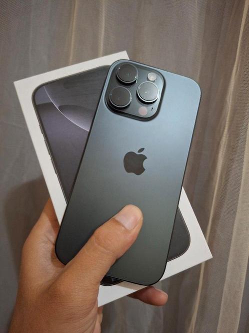 iPhone 16 Pro 128GB – geactiveerd in april, met garantie!, Telecommunicatie, Mobiele telefoons | Apple iPhone, Zo goed als nieuw