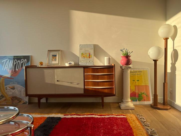 Vintage teak lowboard, Huis en Inrichting, Kasten | Dressoirs, Zo goed als nieuw, 150 tot 200 cm, 25 tot 50 cm, Met lade(s), Met deur(en)