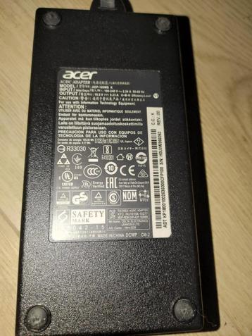 Laptop Oplader beschikbaar voor biedingen
