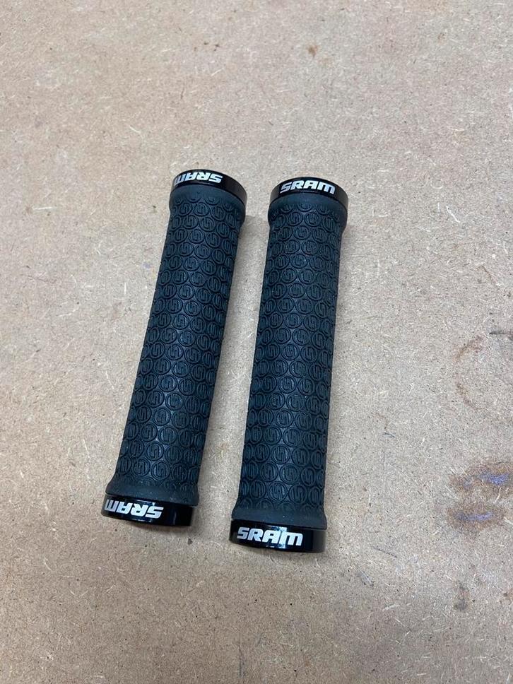 SRAM LOCKING MTB HANDVAT ZWART, Fietsen en Brommers, Fietsaccessoires | Fietsbellen, Zo goed als nieuw, Ophalen of Verzenden