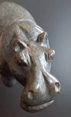 Beeld gesneden Nijlpaard - CARVED STONE FIGURE OF A HIPPO, Ophalen of Verzenden