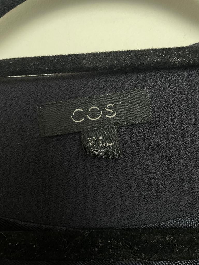 COS donkerblauwe kantoor blazer kraagloos maat 38, Maat 38/40 (M), COS, The Cos Company B.V., Blauw