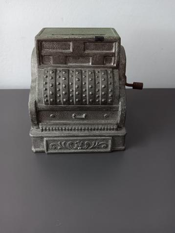 Vintage metalen kassa spaarpot – speelt “Happy Birthday” beschikbaar voor biedingen