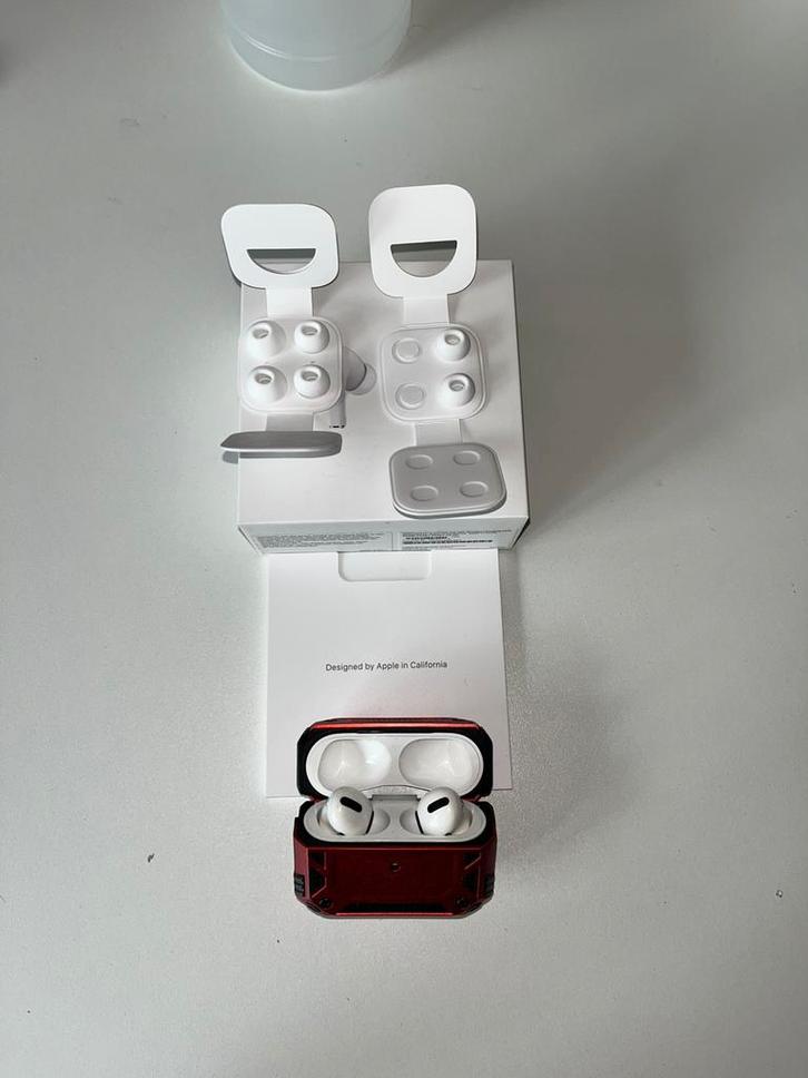 Apple Airpods Pro, Telecommunicatie, Mobiele telefoons | Oordopjes, Gebruikt, In oorschelp (earbud), Bluetooth, Ophalen