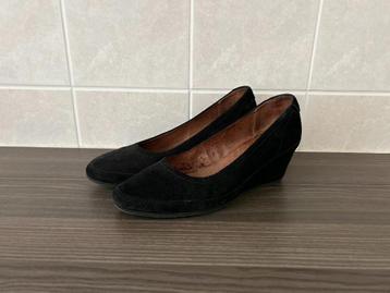 Zwarte suede pumps maat 7,5 / 41 Soft & Light beschikbaar voor biedingen