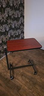 ZGAN bedtafel/ bijzettafel, Huis en Inrichting, Tafels | Bijzettafels, Ophalen, Rond, Zo goed als nieuw, 75 cm of meer