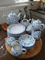 Arzberg ontbijtservies blauwe bloem, Antiek en Kunst, Antiek | Servies compleet, Ophalen of Verzenden
