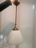 Vintage schoollamp melkglas art deco messing, Huis en Inrichting, Lampen | Hanglampen, Gebruikt, Art deco, Ophalen of Verzenden