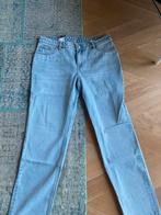 Monki jeans low waist koop maat 32/32, Nieuw, Blauw, Monki, Ophalen of Verzenden