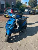 Piaggio zip 50cc 4 takt (custom kleur), Fietsen en Brommers, Scooters | Piaggio, Ophalen, Gebruikt, Maximaal 45 km/u, Zip