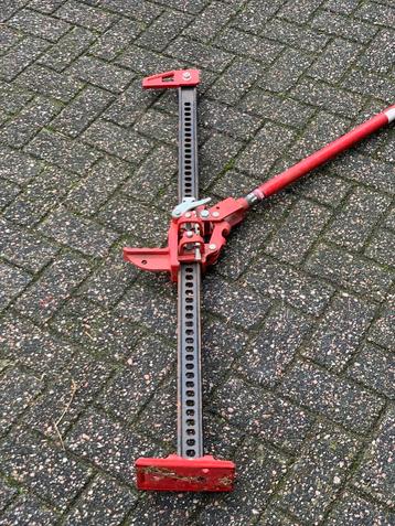 3 tons  nieuwe grote  Hi-lift krik met hefboom  beschikbaar voor biedingen