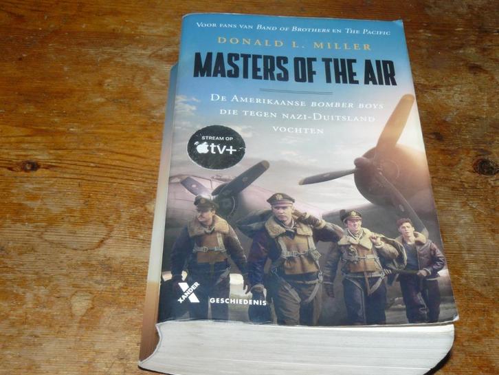 Masters of the air (USAF 8th airforce, bommenwerpers, Wo2), Verzamelen, Luchtvaart en Vliegtuigspotten, Gebruikt, Boek of Tijdschrift