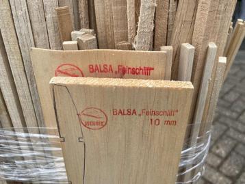 15 kg balsa hout 1 m lang diverse soorten en maten beschikbaar voor biedingen
