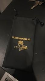 Partij zonnebrillen hoesjes, Ophalen of Verzenden, Zo goed als nieuw, Overige instrumenten