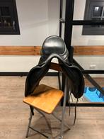 Mooi hulsebos zadel 17.5 inch wb4, Dieren en Toebehoren, Paarden en Pony's | Zadels, Ophalen of Verzenden, Zo goed als nieuw, Dressuur