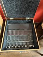 Mackie CR1604-VLZ mixer inclusief lampje en koffer, Muziek en Instrumenten, Ophalen of Verzenden, Zo goed als nieuw