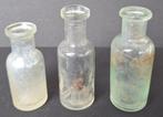 3 kleine oude medicijnflesjes - Adv S 441, Ophalen of Verzenden