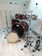 DW Design cherry stain met hardware en zildjian bekkens, Muziek en Instrumenten, Drumstellen en Slagwerk, Ophalen, Zo goed als nieuw
