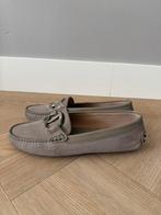 Tod's Loafers mt 37,5, Instappers, Ophalen of Verzenden, Tods, Grijs
