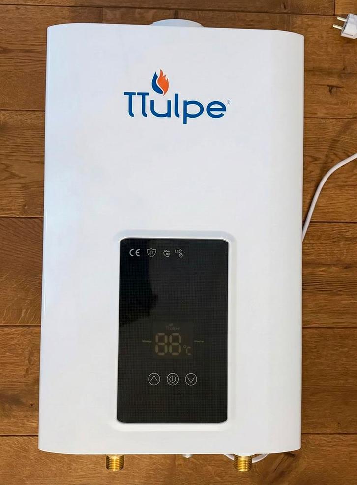 Ttulpe C-Meister 13 Eco Gasgeiser (Aardgas), Doe-het-zelf en Verbouw, Geisers en Boilers, Zo goed als nieuw, Boiler, Minder dan 20 liter