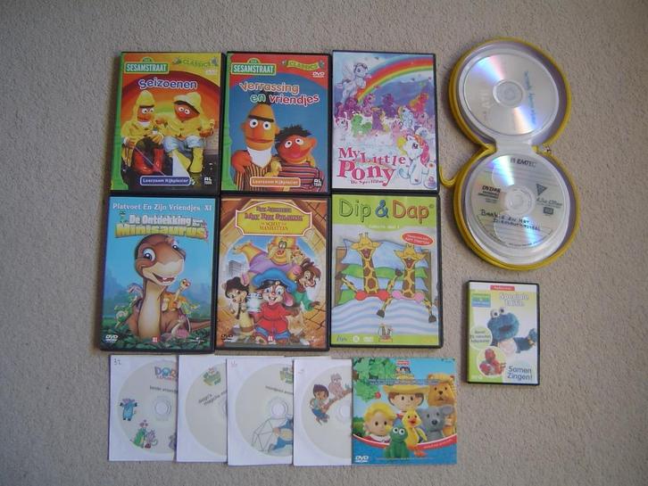 32 DVD's voor kinderen met opbergblik, Cd's en Dvd's, Dvd's | Kinderen en Jeugd, Gebruikt, Overige genres, Alle leeftijden, Ophalen of Verzenden