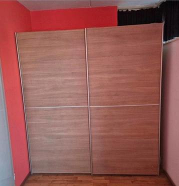 Goede Ikea 2schuifdeuren kledingkast,legplanken,hanggedeelte beschikbaar voor biedingen