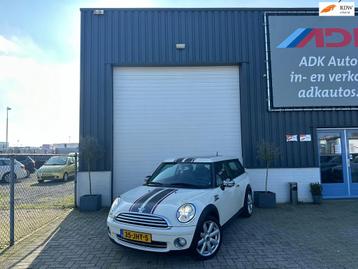 Mini Mini Clubman 1.6 Cooper PANO/LEDER/XENON/STOELVERW/CLIM