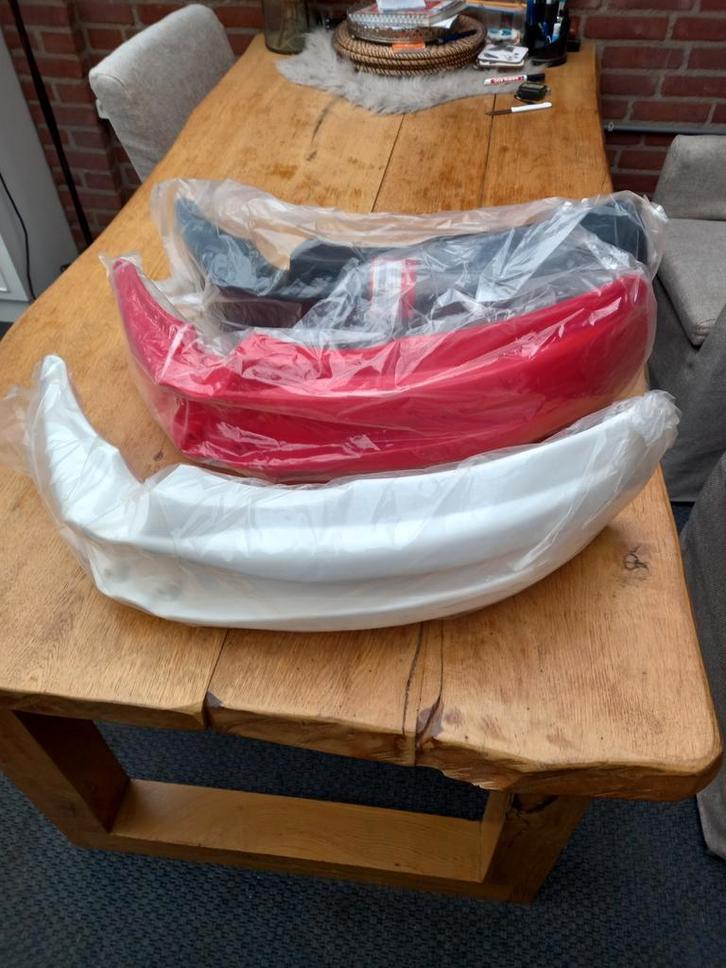 Honda MTX r 2 mtx 125 mtx 200 Spatborden NOS Zwart Rood Wit, Fietsen en Brommers, Brommeronderdelen | Algemeen, Nieuw, Kap, Ophalen of Verzenden