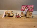 Sylvanian Families poppenhuis en bus, Ophalen, Zo goed als nieuw, Toebehoren