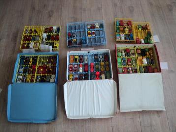 Matchbox  Verzameling in koffertjes 127 autootjes beschikbaar voor biedingen
