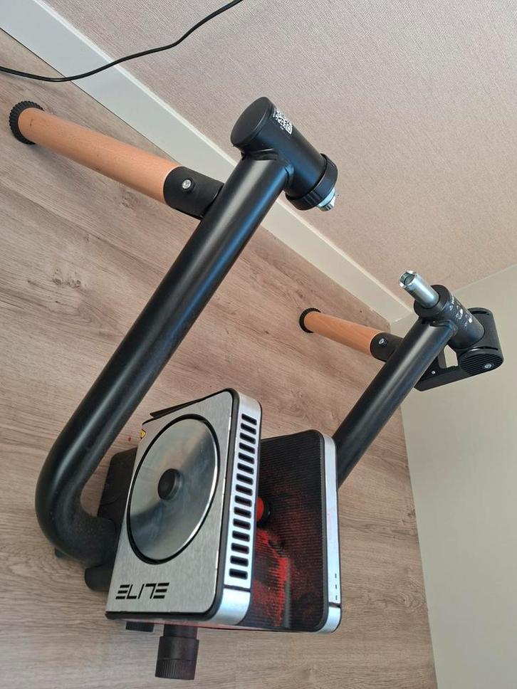 Elite Tuo Hometrainer - Wielrennen Thuis, Sport en Fitness, Fitnessapparatuur, Gebruikt, Hometrainer, Benen, Metaal, Ophalen of Verzenden