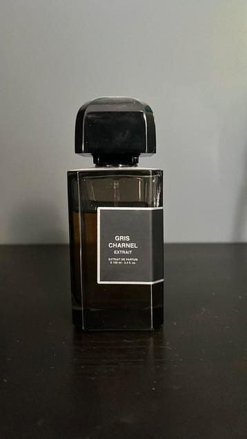 Gris Charnel Extrait 85/100ml beschikbaar voor biedingen