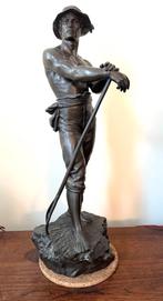 Bronzen beeld “La Faneur” C.H. Levy, Ophalen, Brons