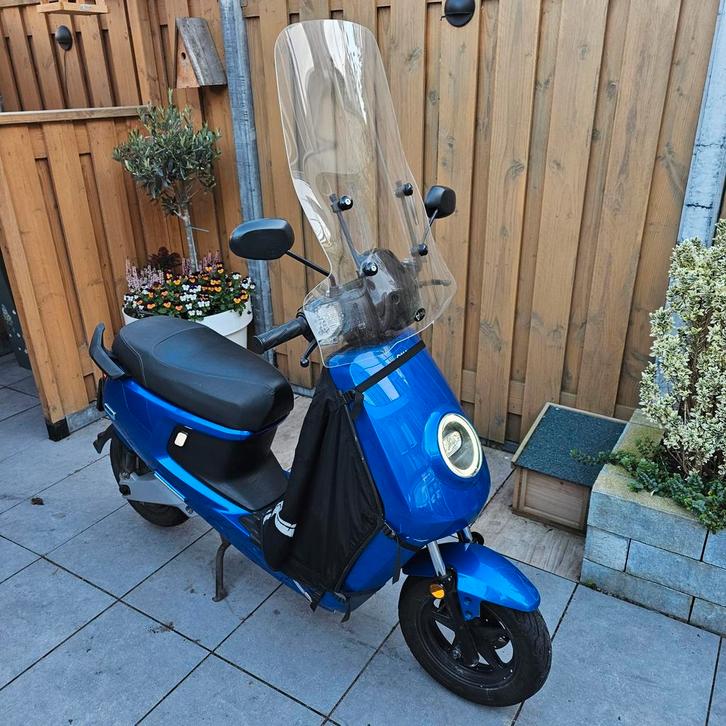 Niu Mqi+ sport extended range, Fietsen en Brommers, Brommers | Overige merken, Gebruikt, Ophalen