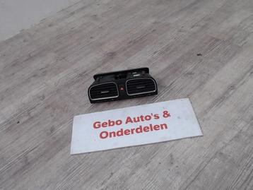 LUCHTROOSTER Volkswagen Golf VI (5K1) (01-2008/11-2013) beschikbaar voor biedingen