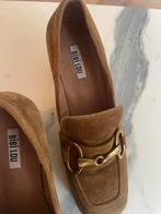 Bibi Lou Bruine nieuw Instappers Maat 40, Kleding | Dames, Schoenen, Ophalen of Verzenden, Zo goed als nieuw, Bruin, Instappers