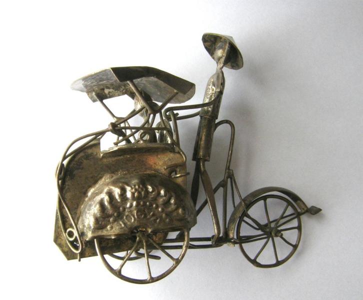 Riksja riksha bedjak miniatuur filigrain yogya verzilverd, Antiek en Kunst, Kunst | Niet-Westerse kunst, Verzenden