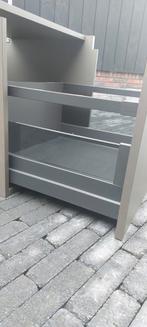 NIEUWE KAST MET RUIME LADE, EN GRIJS GETINT GLAS, Zo goed als nieuw, Minder dan 100 cm, Grijs, 25 tot 50 cm