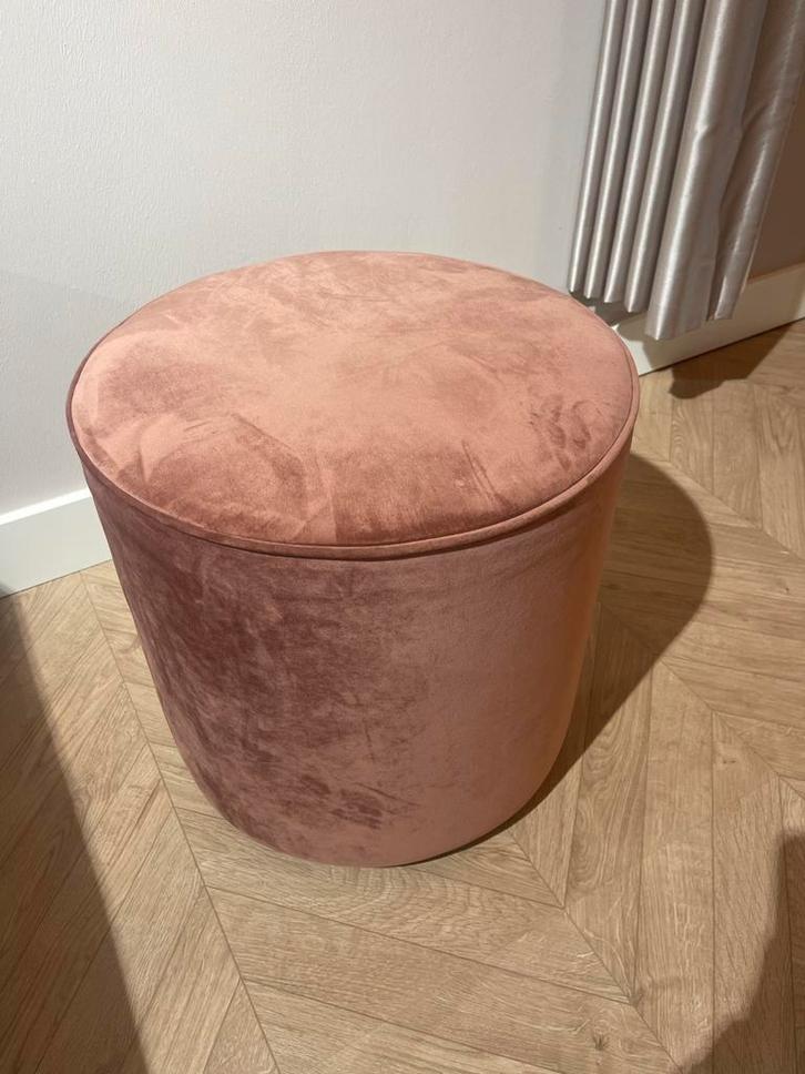Velvet Roze Ronde Poef, Huis en Inrichting, Banken | Voetenbanken en Poefen, Zo goed als nieuw, Minder dan 50 cm, Rond, Stof, Ophalen