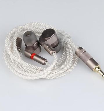 Tin Hifi T2 audiofiele oortjes, ongebruikt , gesealed beschikbaar voor biedingen