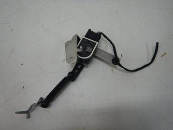 BMW M8 F93 Hoogteversteller Niveausensor 686913702 beschikbaar voor biedingen
