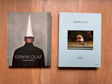 2 Fotoboeken Erwin Olaf -  ‘I am’ en ‘Strange beauty’ beschikbaar voor biedingen