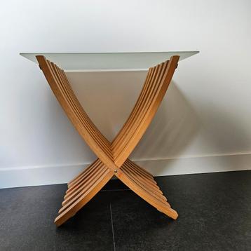 Ikea Ekeberg bijzettafel  beschikbaar voor biedingen