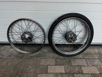 Te koop conpleet wielenset Puch mv50 beschikbaar voor biedingen
