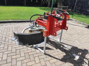 Kemp onkruidborstel voor GiANT beschikbaar voor biedingen