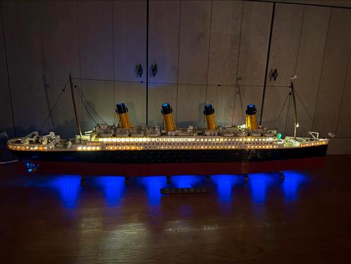 Mooie LEGO Titanic met lichtset., Kinderen en Baby's, Speelgoed | Duplo en Lego, Lego, Ophalen of Verzenden