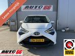 Toyota Aygo 1.0 VVT-i x-joy Delear onderhouden € 11.595,00, Auto's, Toyota, Stof, 4 stoelen, Wit, Origineel Nederlands