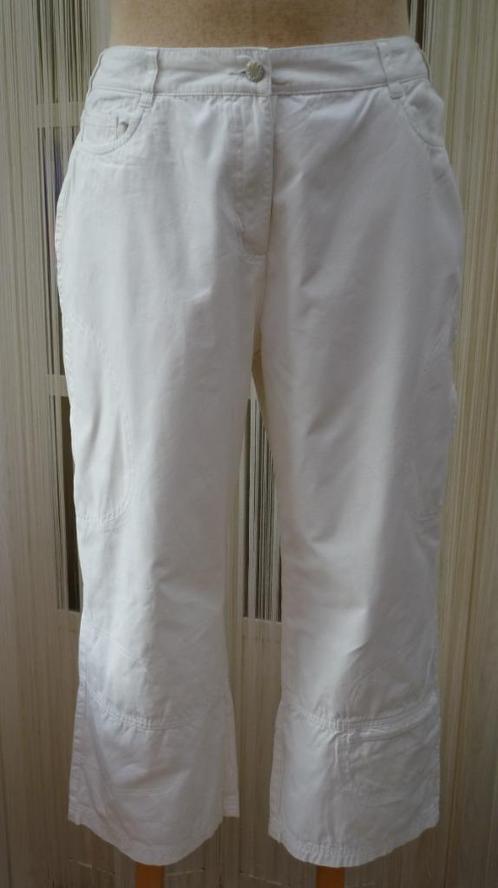 M&S wit katoenen broek maat 42 MS Mode, Kleding | Dames, Broeken en Pantalons, Zo goed als nieuw, Maat 42/44 (L), Wit, Driekwart